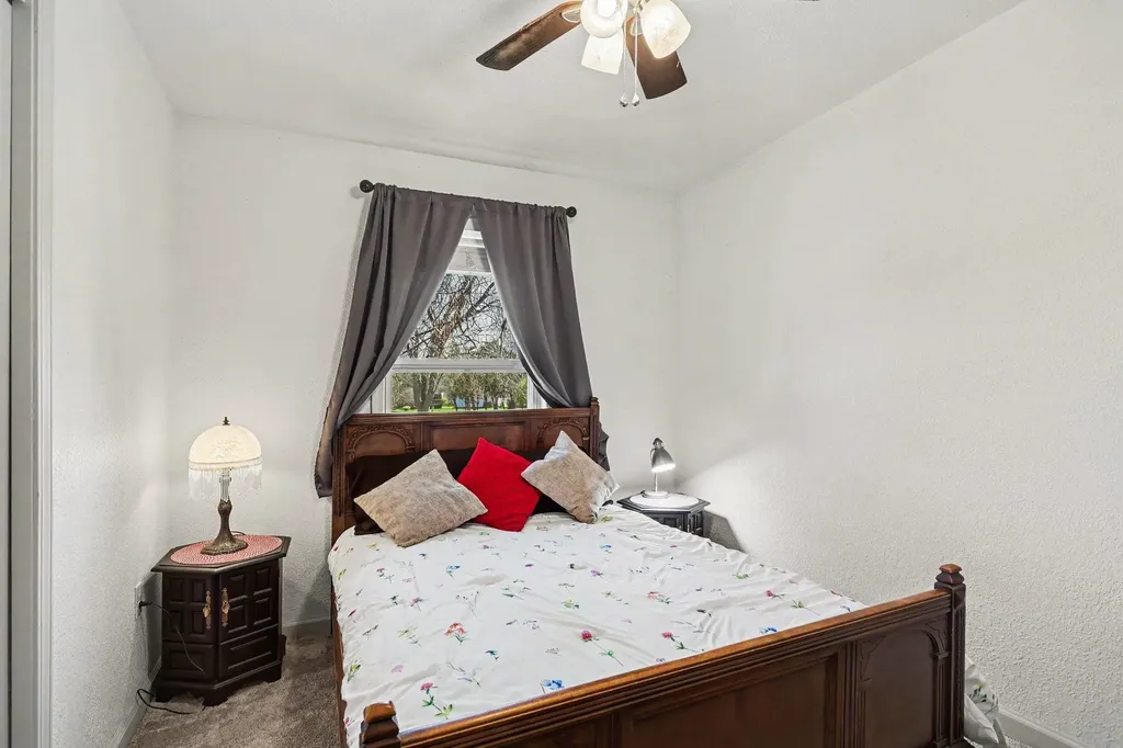 902 W 1st Street Tawas Township MI 48763
