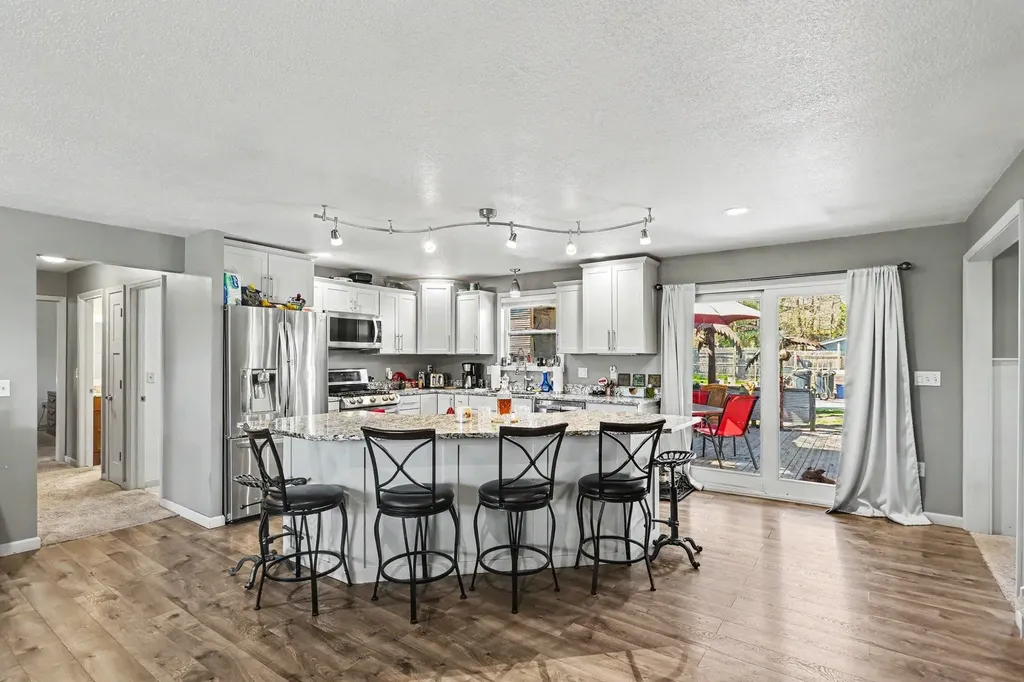 902 W 1st Street Tawas Township MI 48763