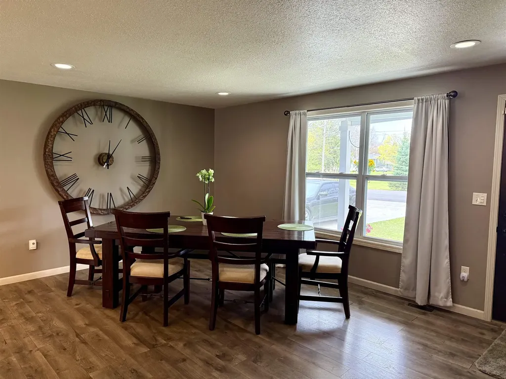902 W 1st Street Tawas Township MI 48763