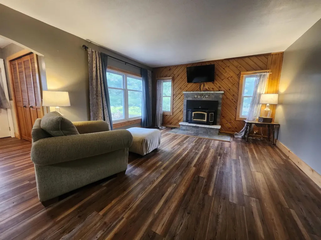 1007 W 1st Street Tawas Township MI 48763