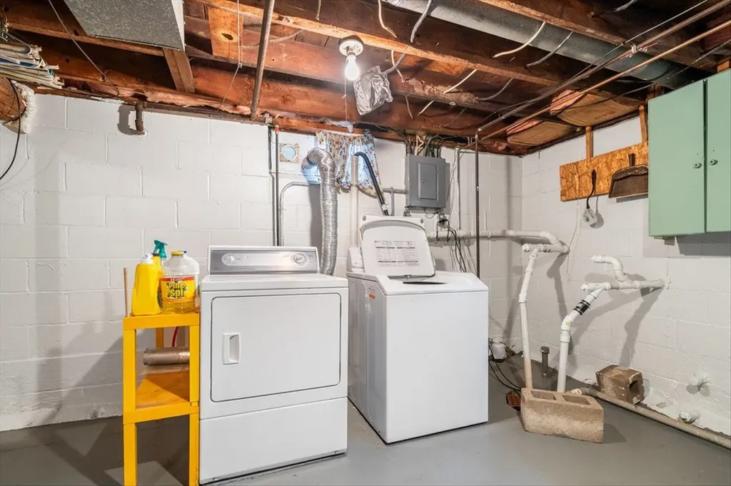 1007 W 1st Street Tawas Township MI 48763