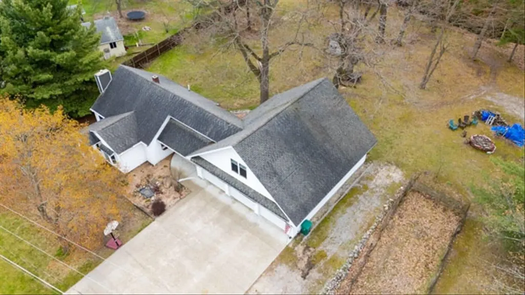 1007 W 1st Street Tawas Township MI 48763