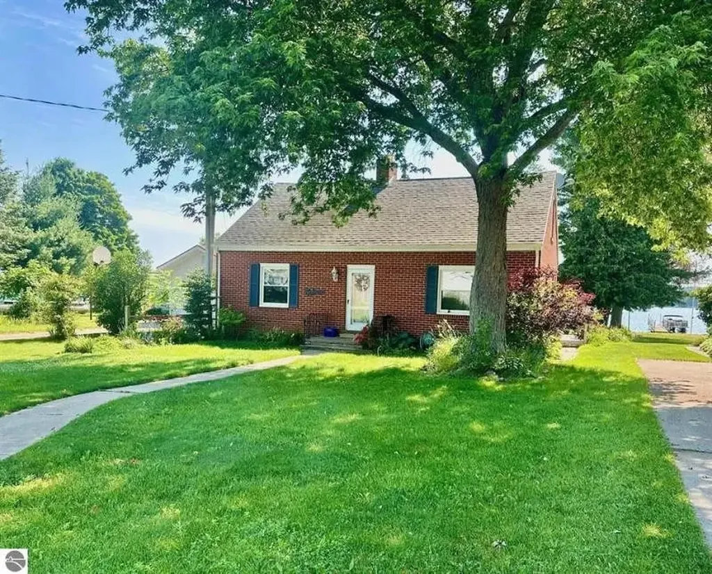 7880 W Cedar Lake Road Oscoda Charter Township MI 48750