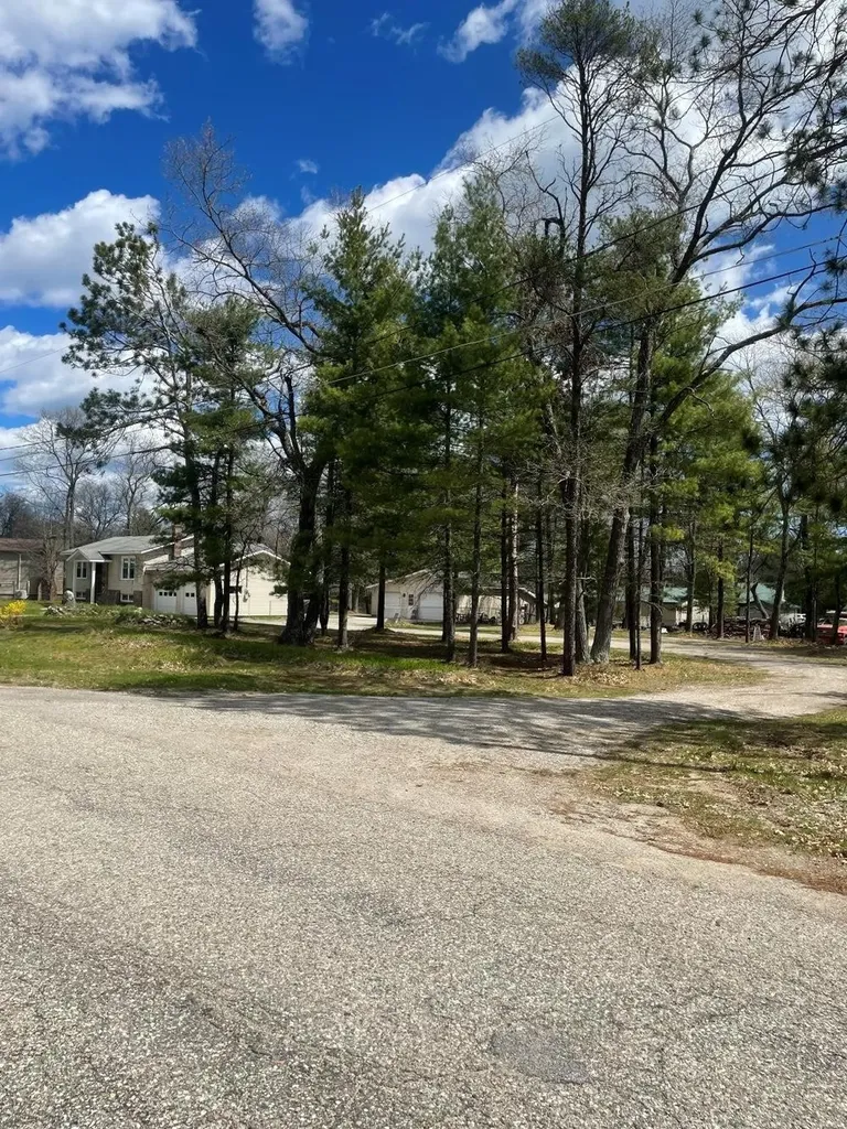 5700 W Weir Road Oscoda Charter Township MI 48750
