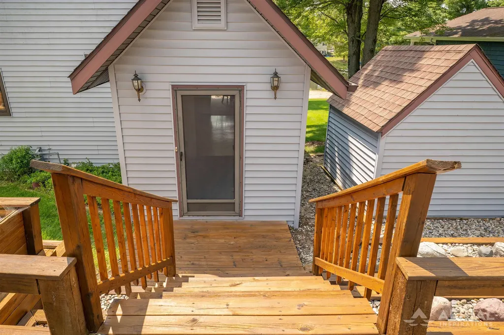 1984 N Ogemaw Trail Churchill Township MI 48661