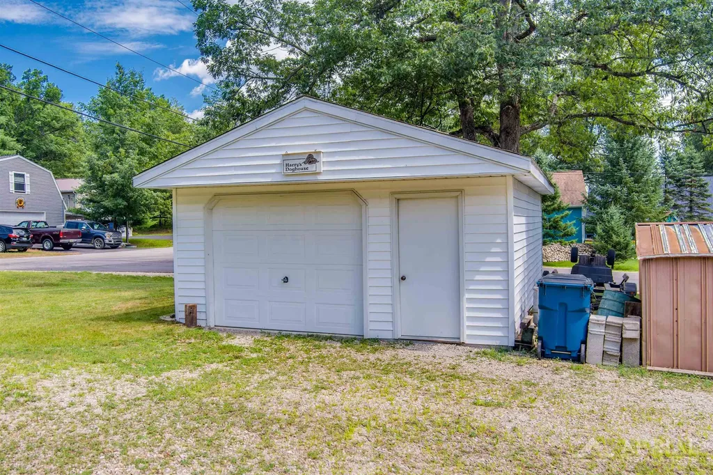 1998 N Ogemaw Trail Churchill Township MI 48661