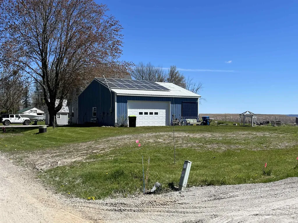 5209 Beechwood Drive Standish Township MI 48658