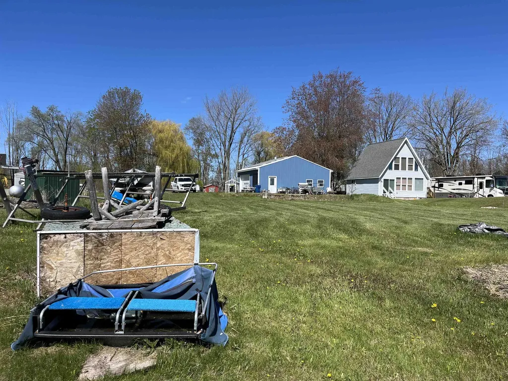 5209 Beechwood Drive Standish Township MI 48658