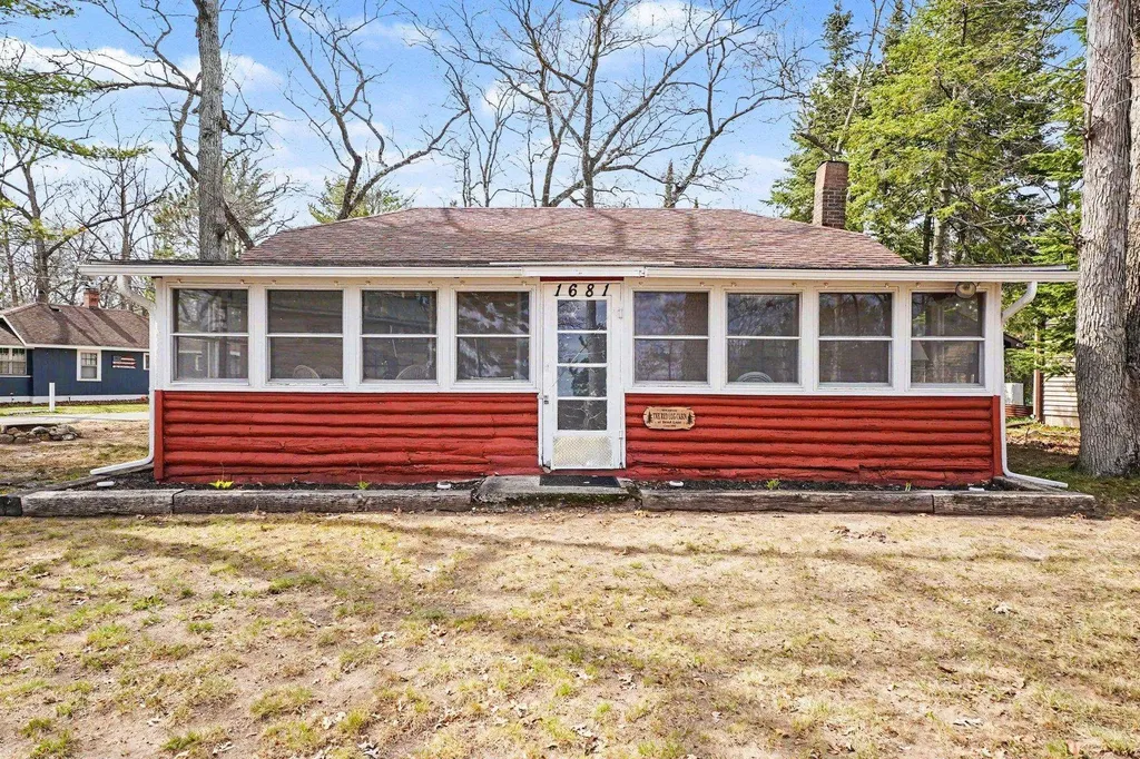 1681 Louks Street Grant Township MI 48748