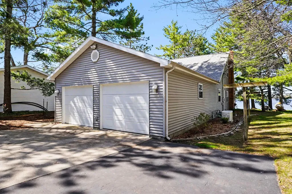 6591 Loud Drive Oscoda Charter Township MI 48750