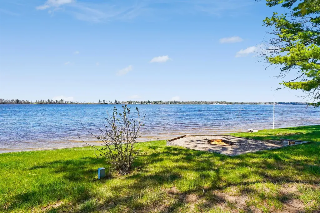6591 Loud Drive Oscoda Charter Township MI 48750