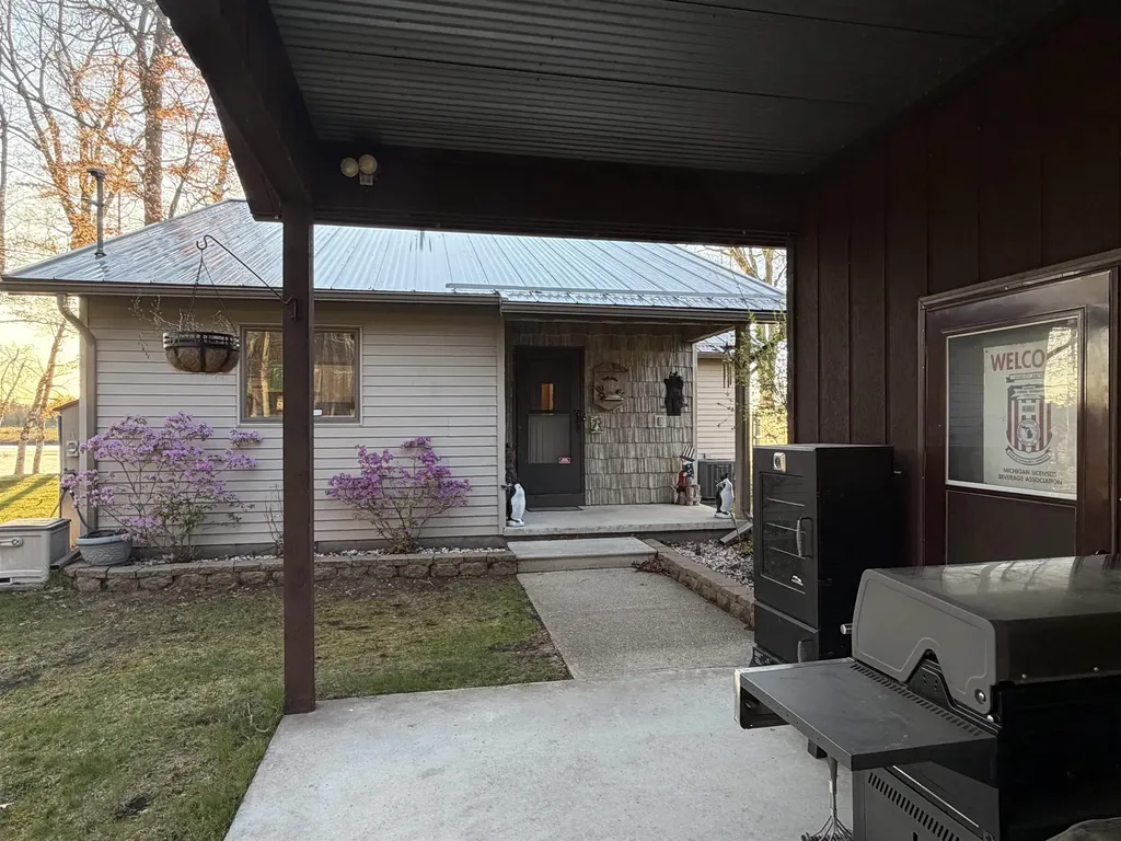 575 Rainbow Drive Unknown City MI 48730