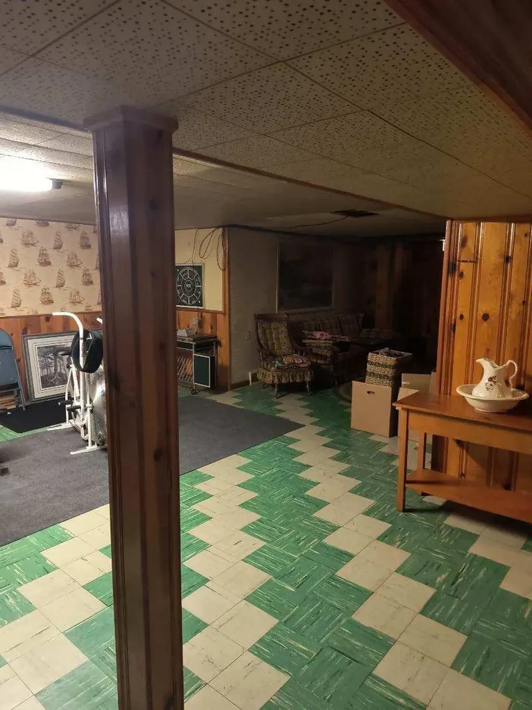 24686 Donald Drive Redford Charter Township MI 48239