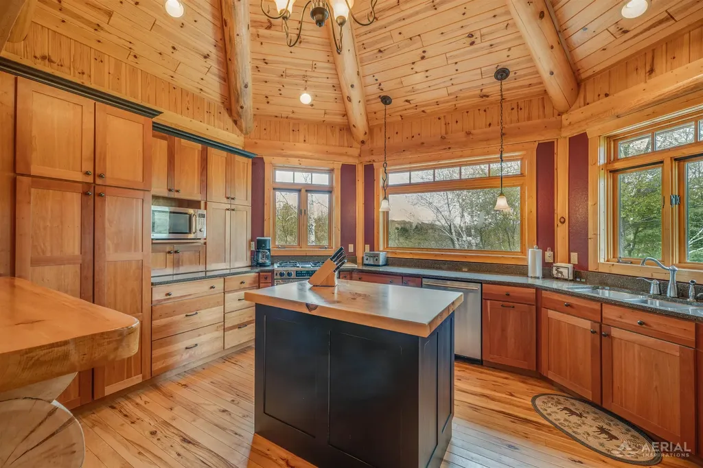 5565 Rau Road Edwards Township MI 48661