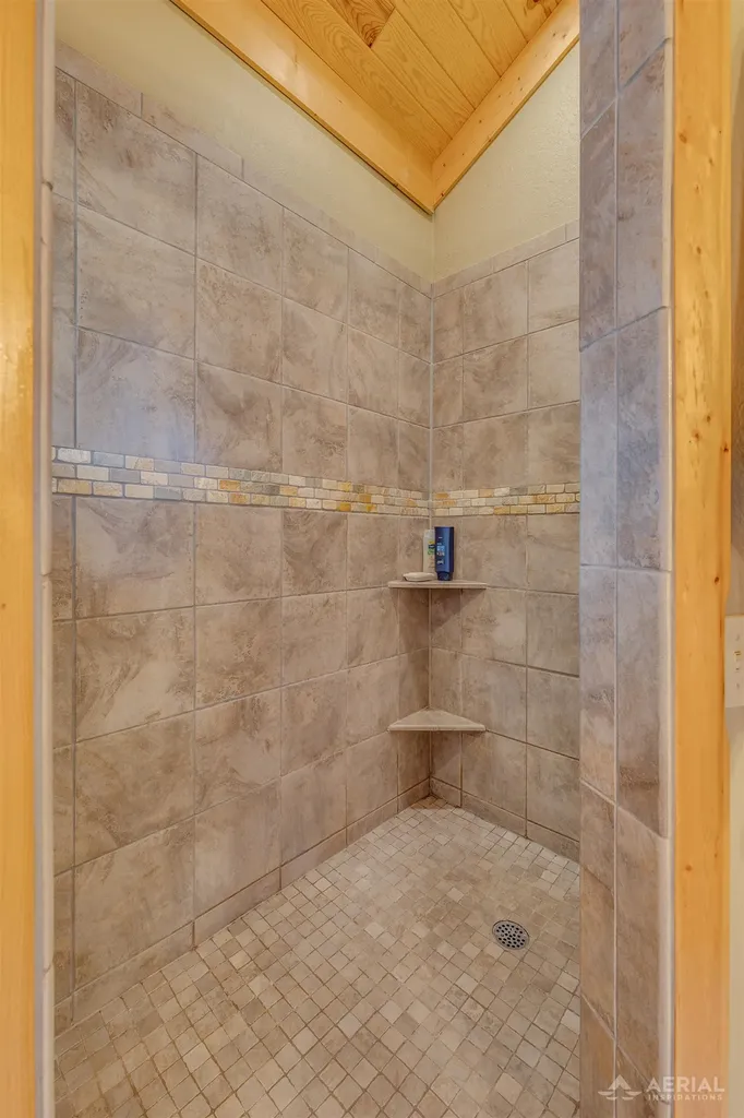 5565 Rau Road Edwards Township MI 48661