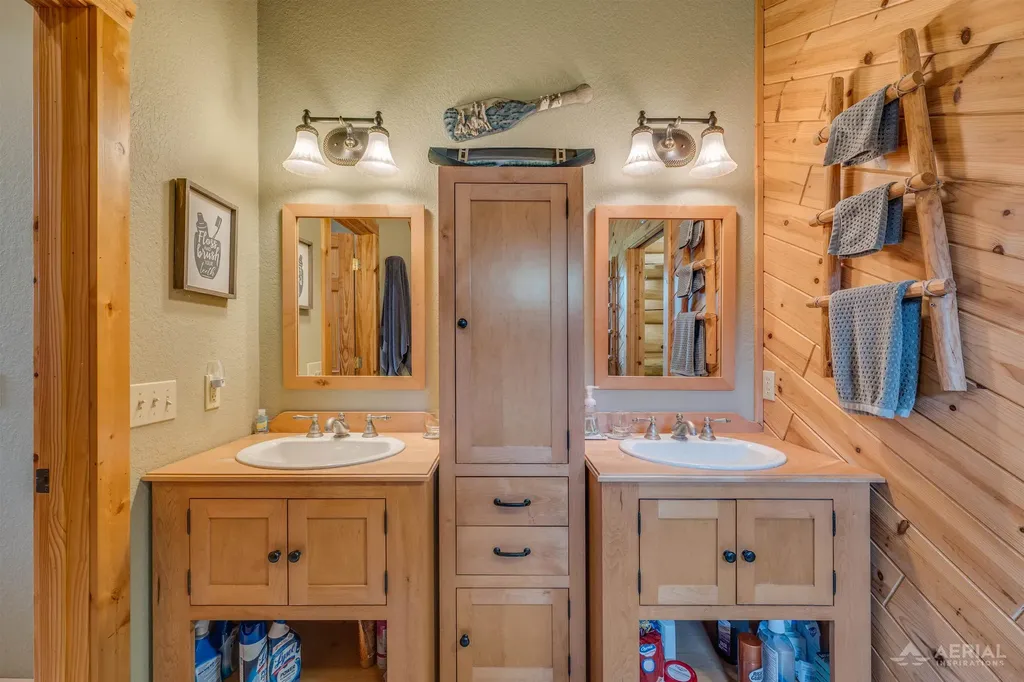 5565 Rau Road Edwards Township MI 48661