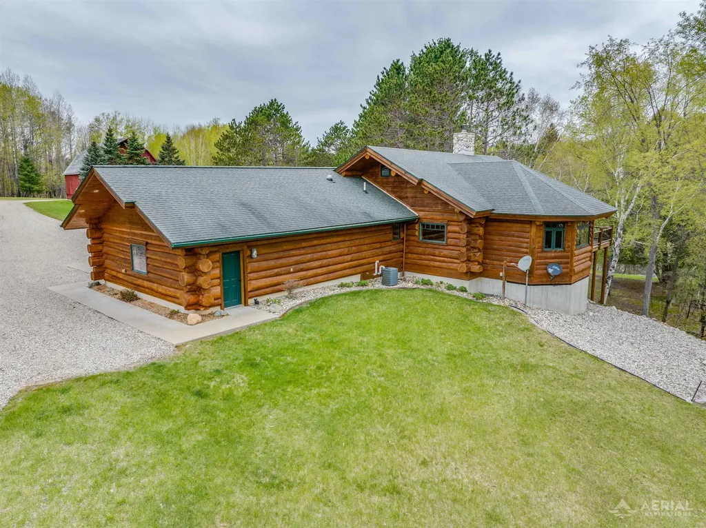 5565 Rau Road Edwards Township MI 48661