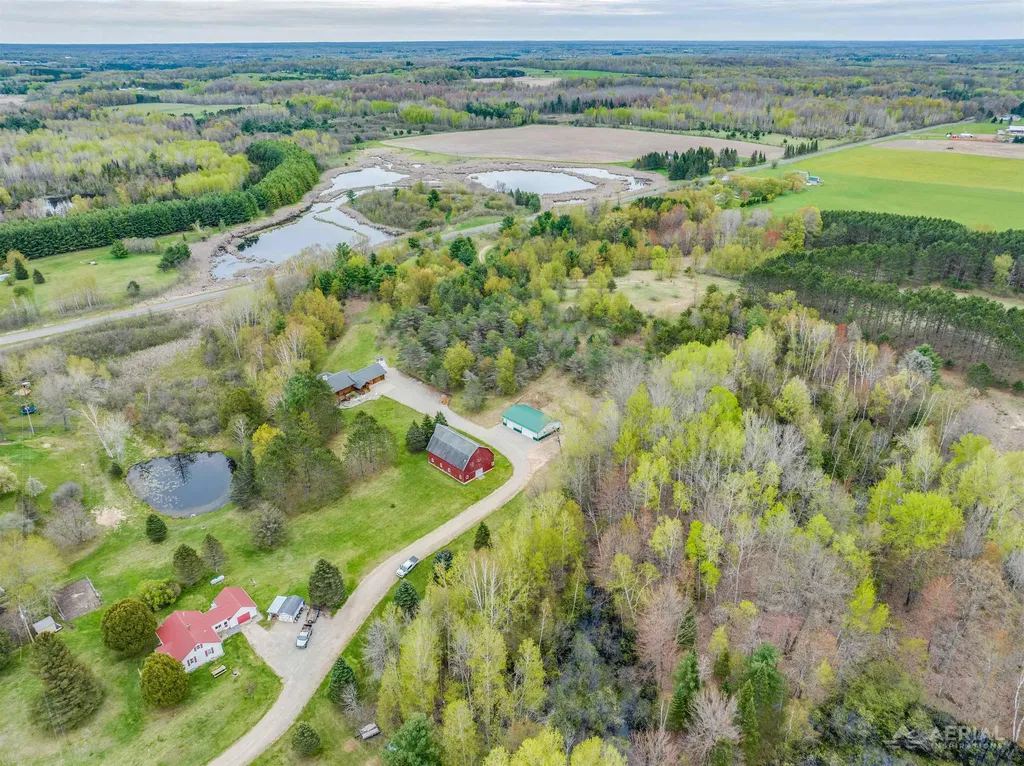 5565 Rau Road Edwards Township MI 48661