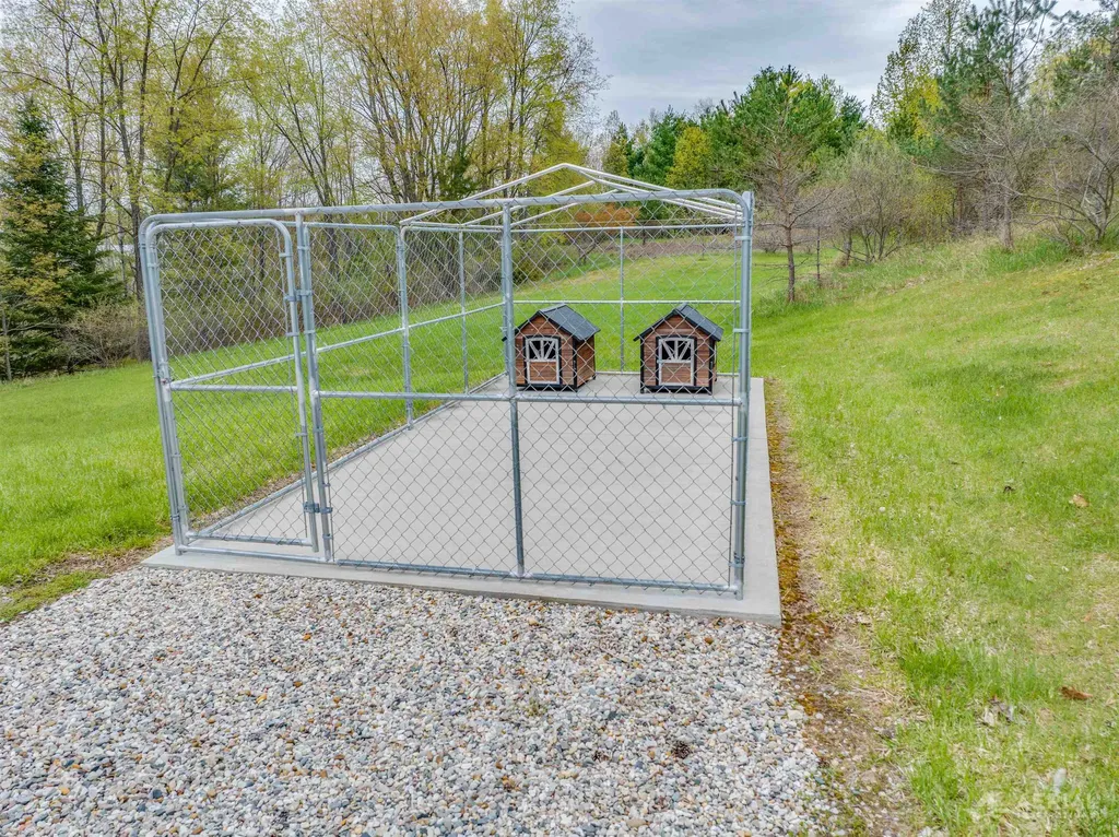5565 Rau Road Edwards Township MI 48661