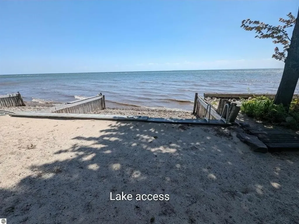 399 N Huron Whitney Township MI 48703