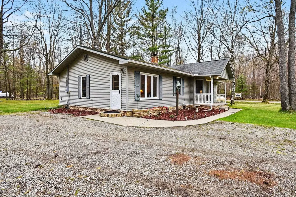 5376 Ausable Drive Goodar Township MI 48739
