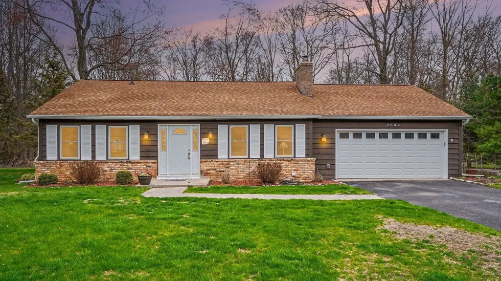 7682 Woodlea Road Oscoda Charter Township MI 48750