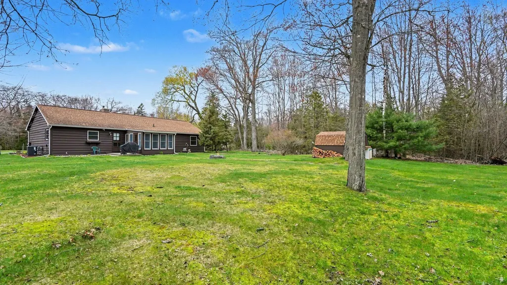 7682 Woodlea Road Oscoda Charter Township MI 48750
