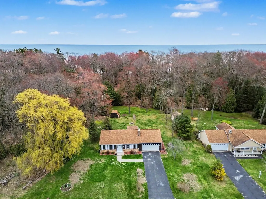 7682 Woodlea Road Oscoda Charter Township MI 48750