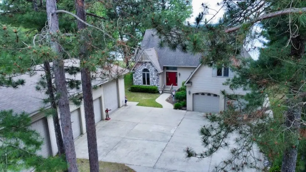 7435 Loud Drive Oscoda Charter Township MI 48750