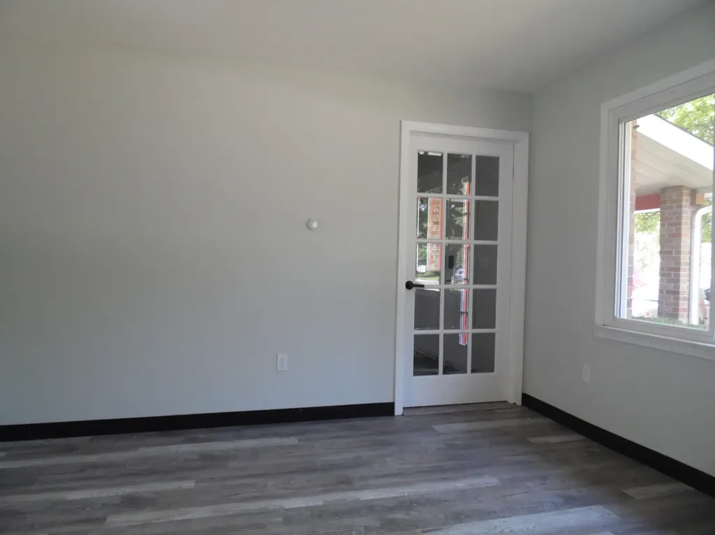1191 N Frost Drive Saginaw Charter Township MI 48638