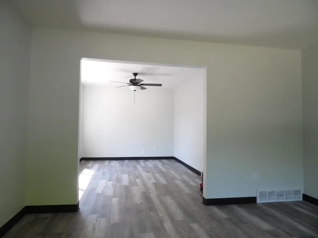 1191 N Frost Drive Saginaw Charter Township MI 48638
