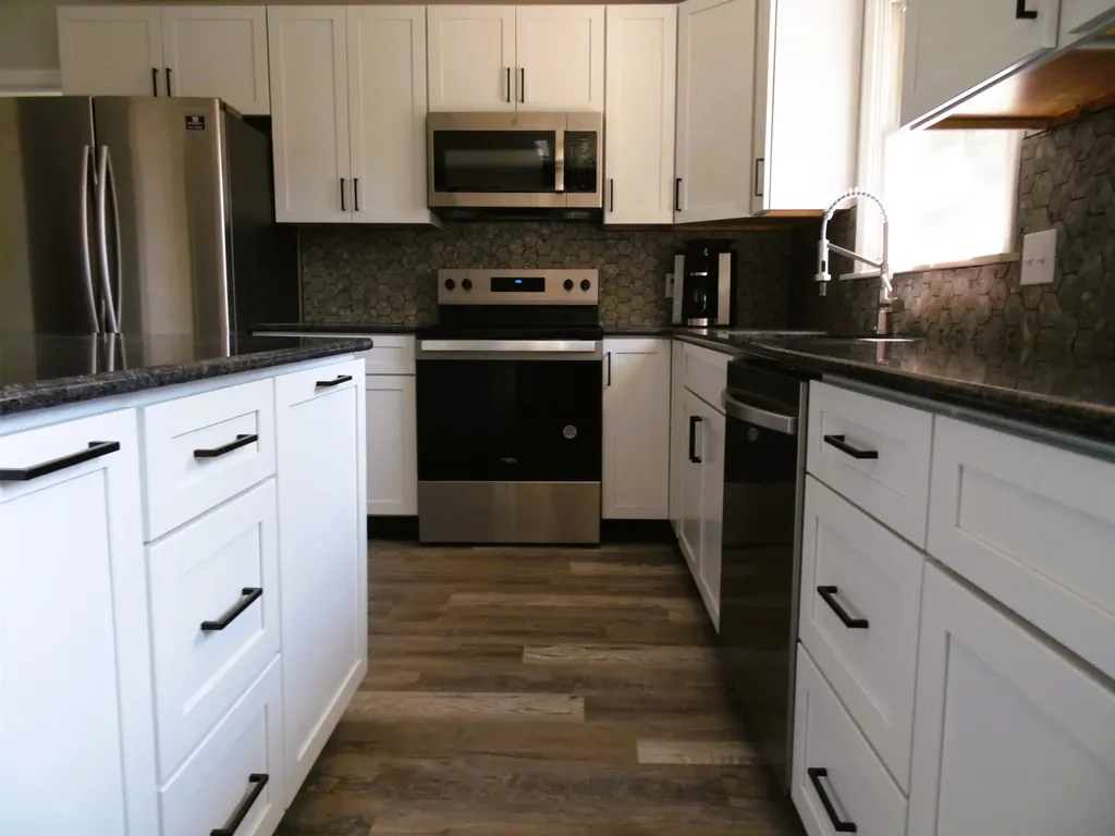 1191 N Frost Drive Saginaw Charter Township MI 48638