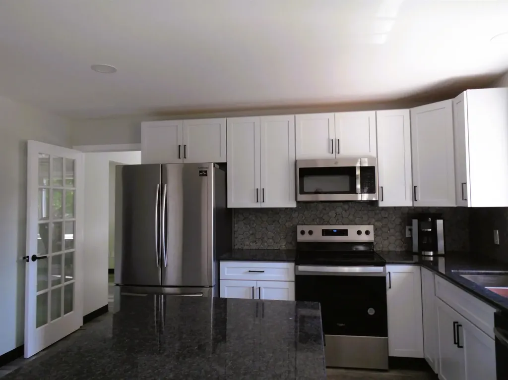 1191 N Frost Drive Saginaw Charter Township MI 48638