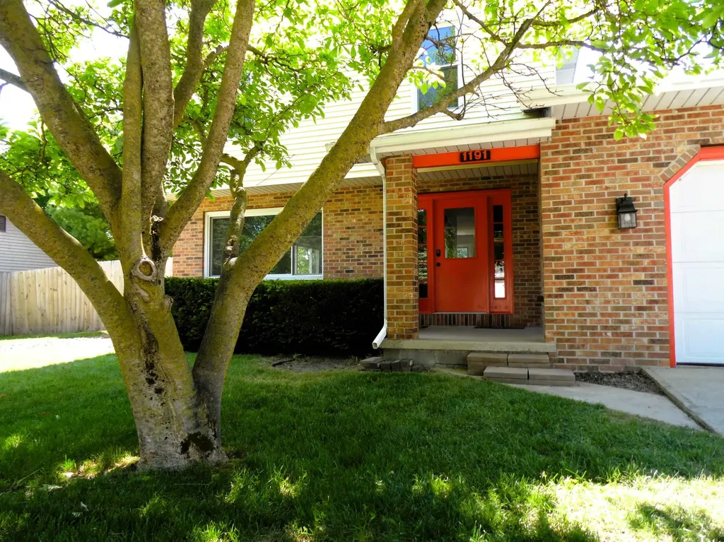 1191 N Frost Drive Saginaw Charter Township MI 48638