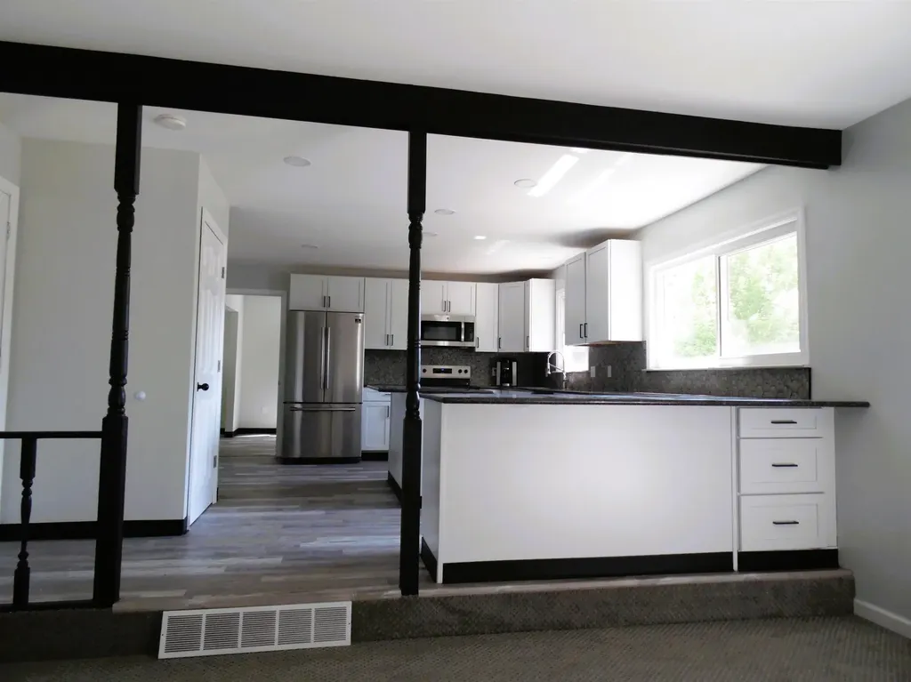 1191 N Frost Drive Saginaw Charter Township MI 48638