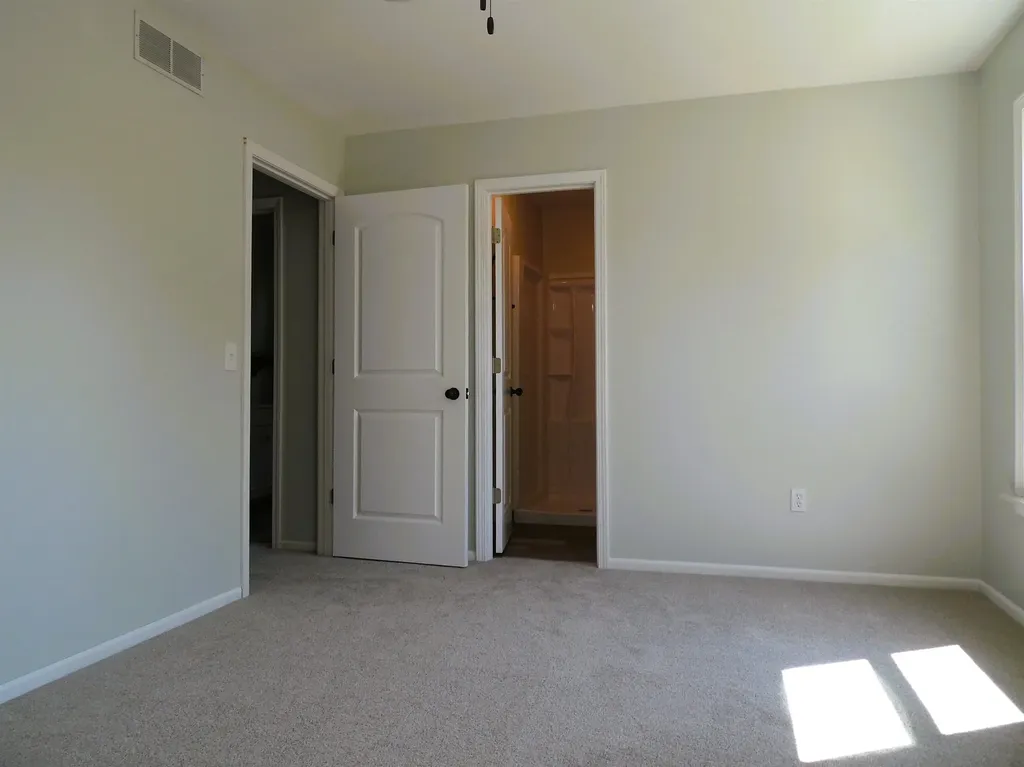 1191 N Frost Drive Saginaw Charter Township MI 48638