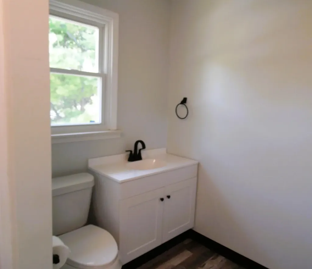 1191 N Frost Drive Saginaw Charter Township MI 48638