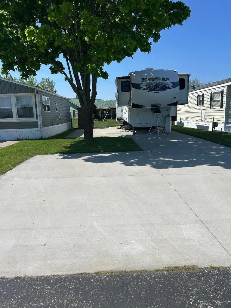 3675 E Michigan Avenue Sims Township MI 48703