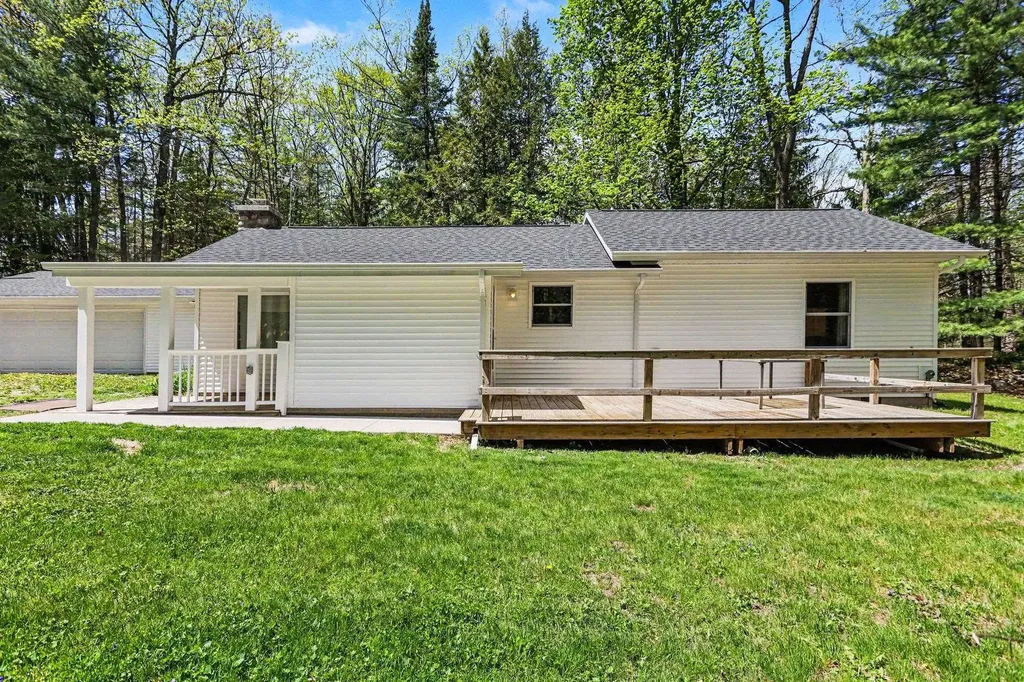 5950 Mark Drive Plainfield Township MI 48739
