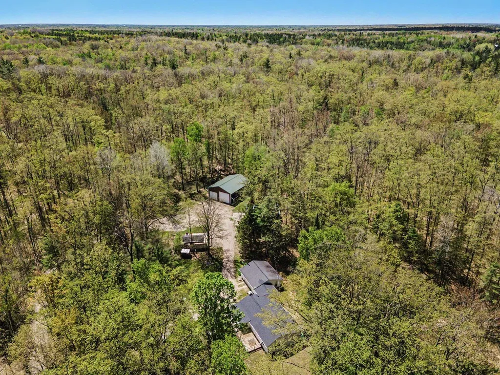 5950 Mark Drive Plainfield Township MI 48739