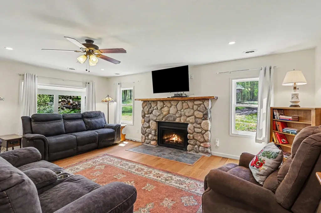 5950 Mark Drive Plainfield Township MI 48739