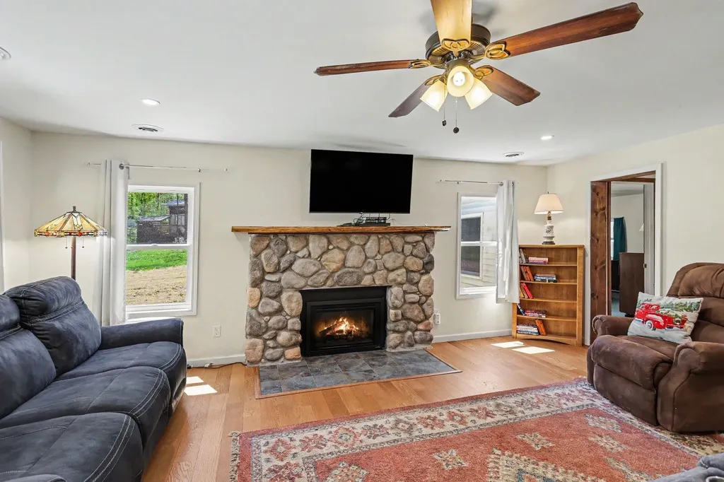 5950 Mark Drive Plainfield Township MI 48739