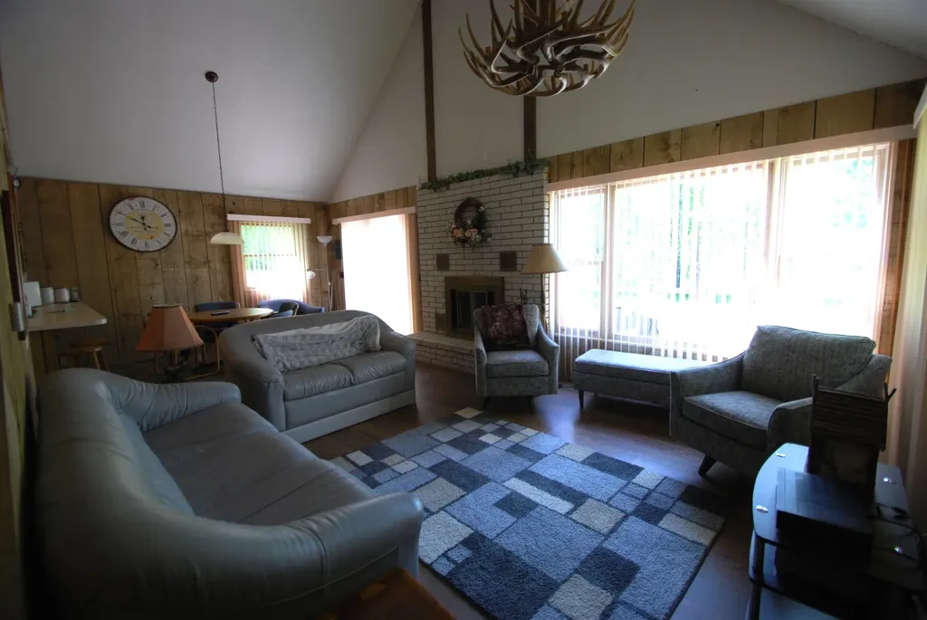 1456 Rifle River Drive Mills Township MI 48756