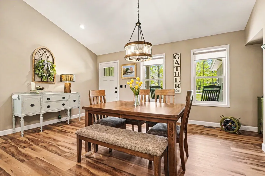 1735 Iroquois Trail Grant Township MI 48748
