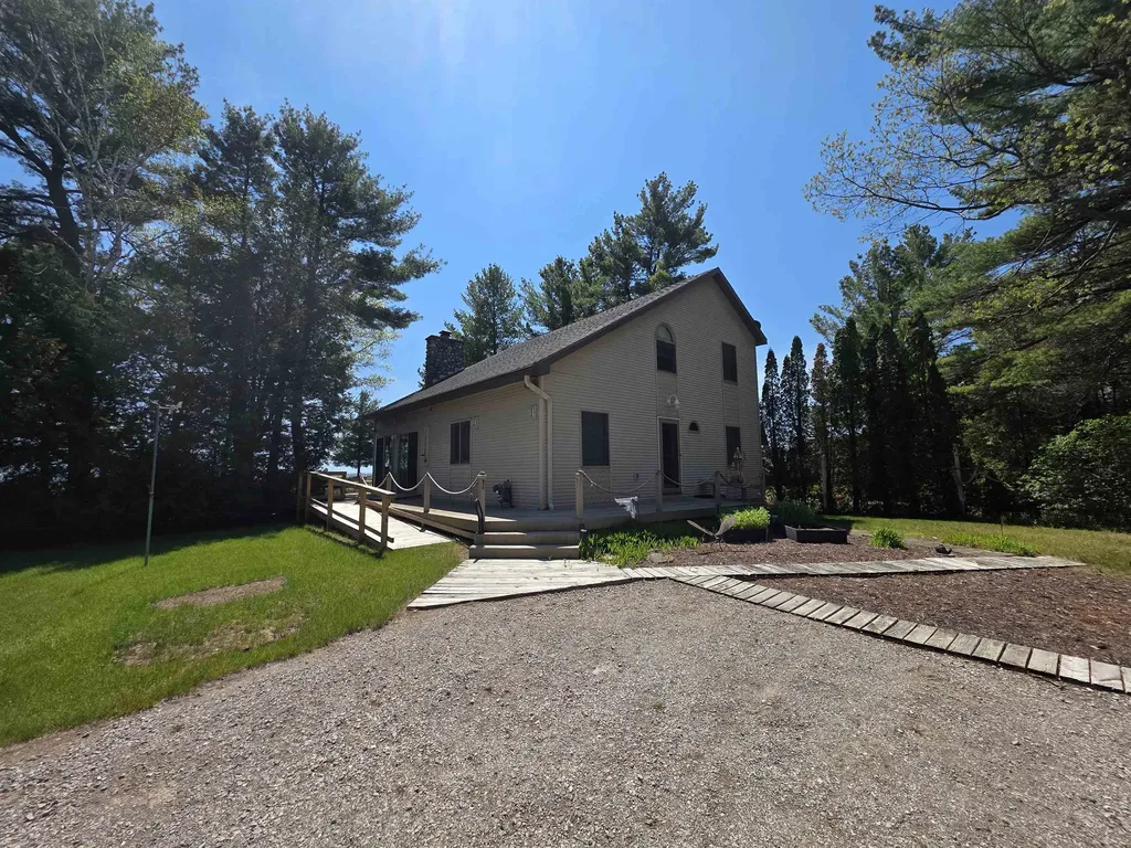 3694 N Us-23 Oscoda Charter Township MI 48750