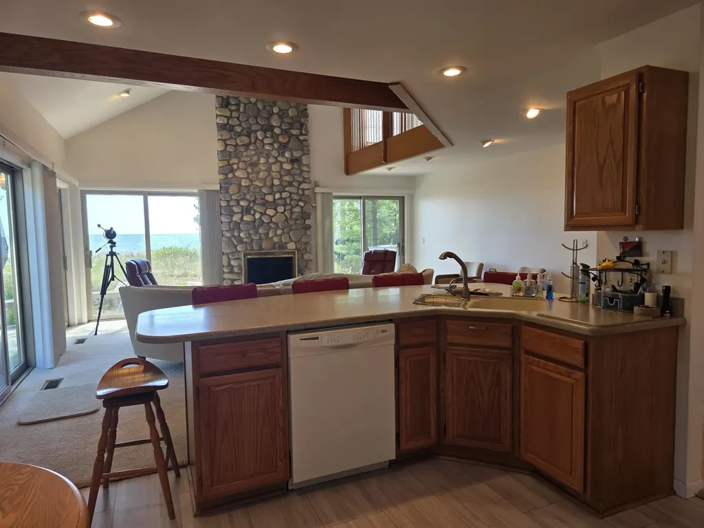 3694 N Us-23 Oscoda Charter Township MI 48750