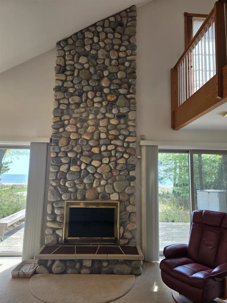 3694 N Us-23 Oscoda Charter Township MI 48750