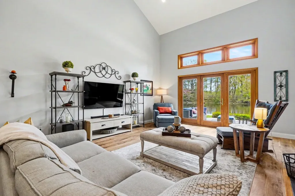 4364 Pointe Place Oscoda Charter Township MI 48750