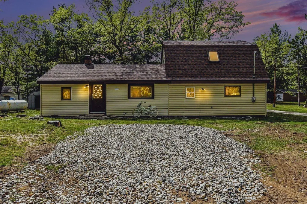 4359 Deerland Road Oscoda Charter Township MI 48750