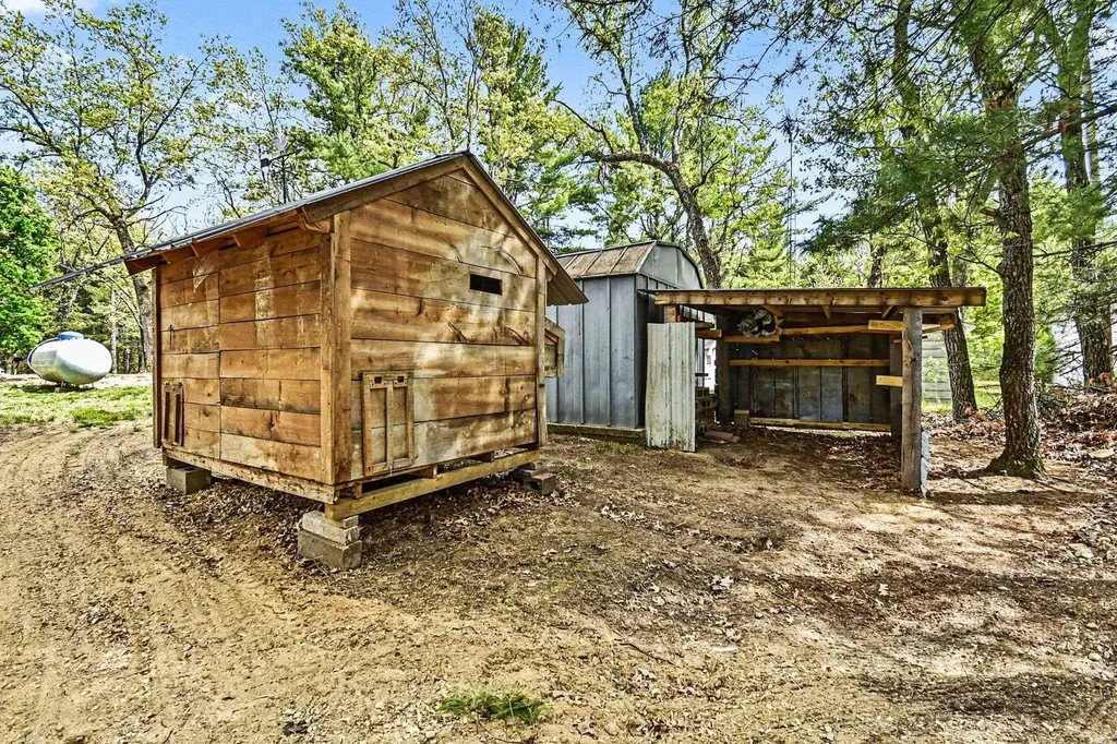 4359 Deerland Road Oscoda Charter Township MI 48750